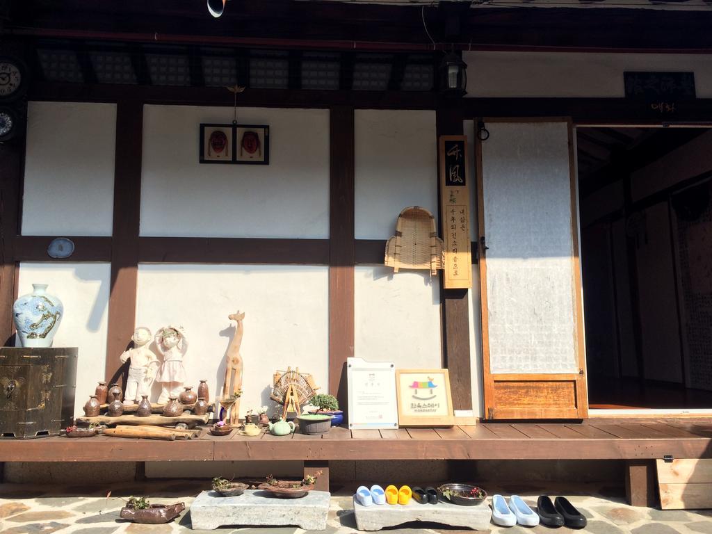 Inyeon Hanok Guesthouse Чонджу Экстерьер фото