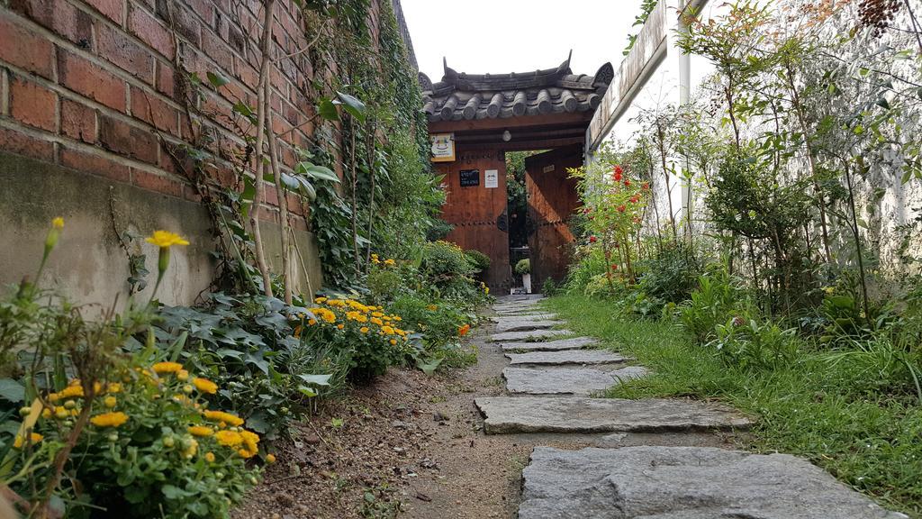 Inyeon Hanok Guesthouse Чонджу Экстерьер фото