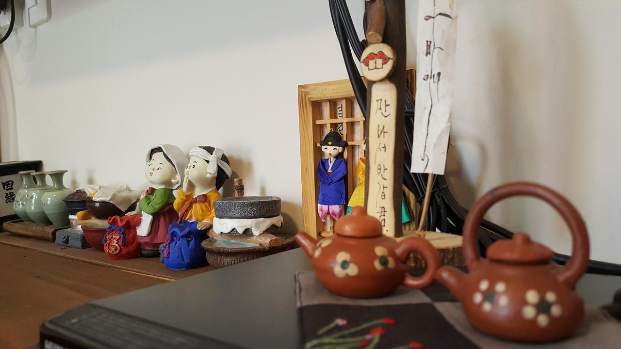 Inyeon Hanok Guesthouse Чонджу Экстерьер фото