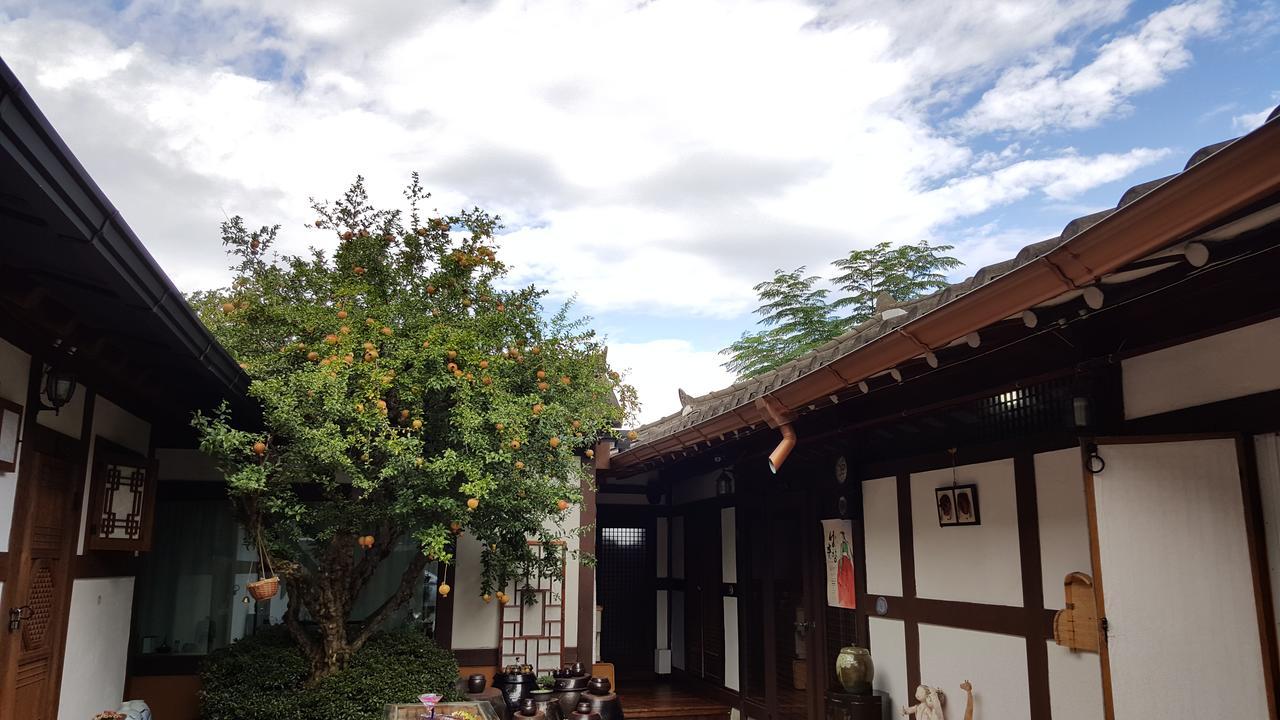 Inyeon Hanok Guesthouse Чонджу Экстерьер фото