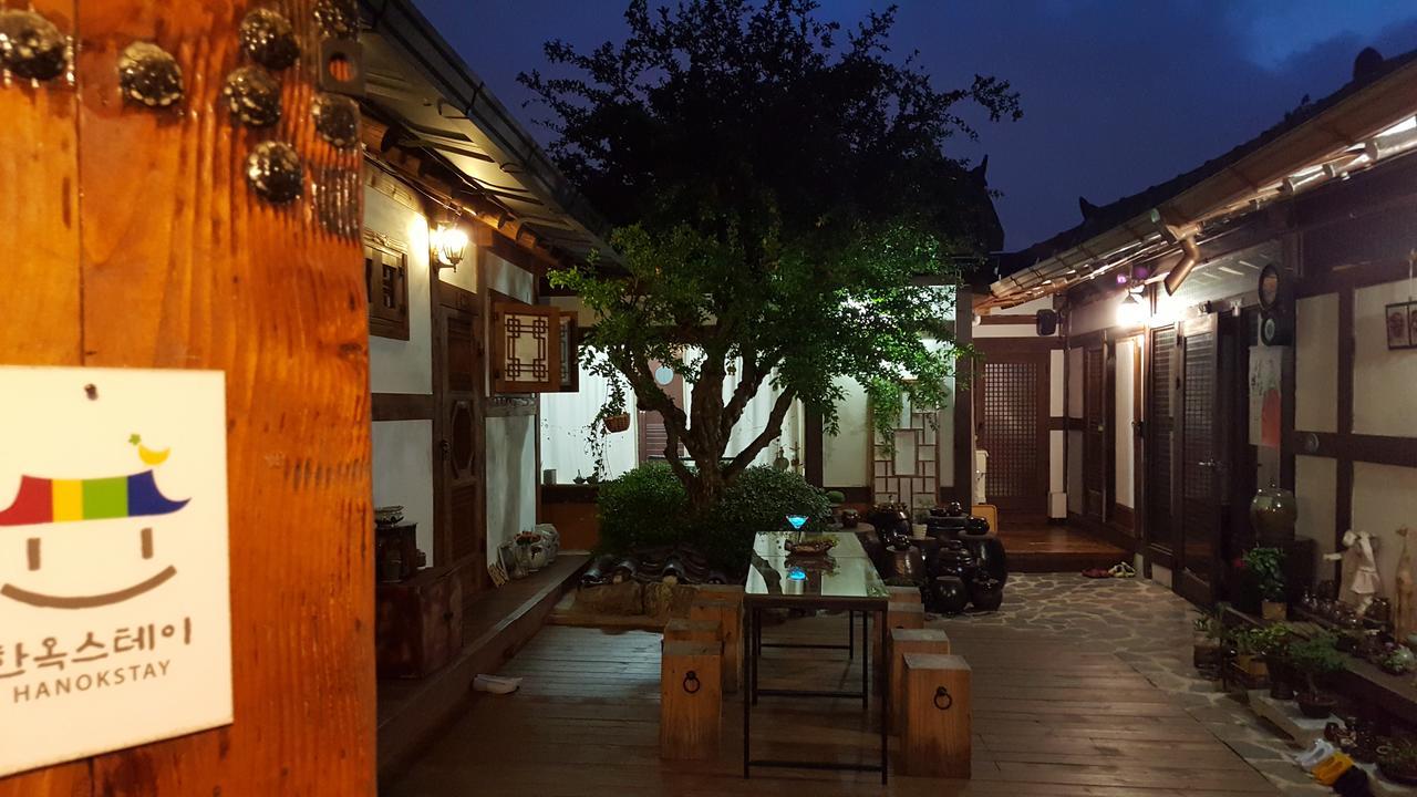 Inyeon Hanok Guesthouse Чонджу Экстерьер фото