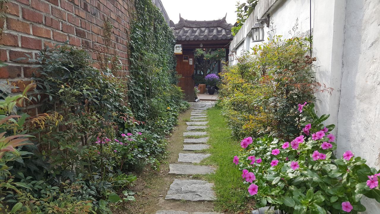 Inyeon Hanok Guesthouse Чонджу Экстерьер фото