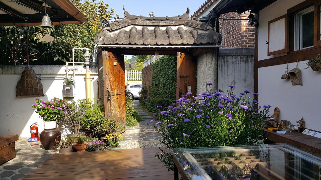 Inyeon Hanok Guesthouse Чонджу Экстерьер фото