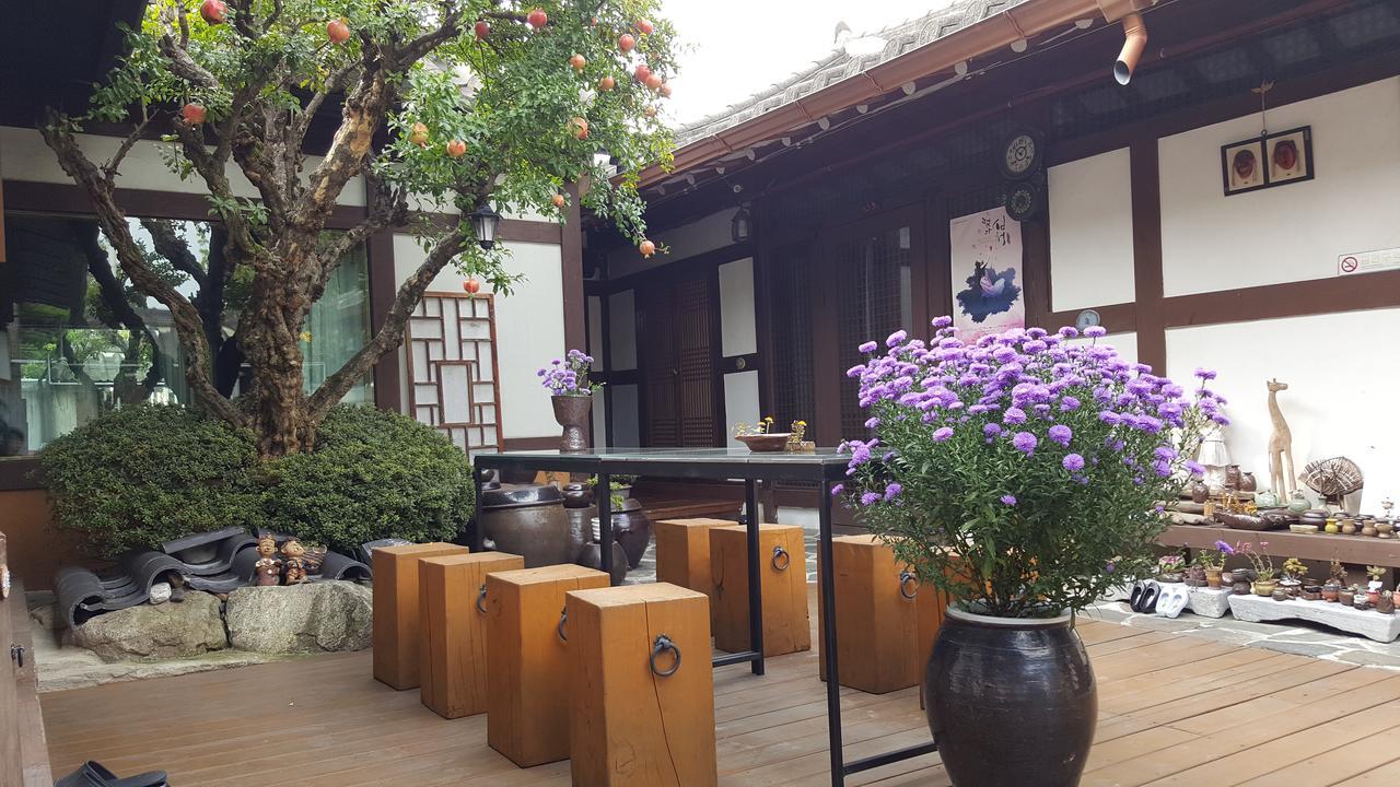 Inyeon Hanok Guesthouse Чонджу Экстерьер фото